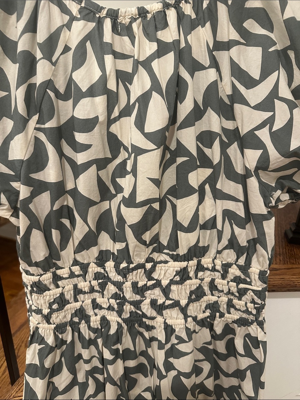 Marine Layer Cream and Green Abstract-Print Puff Sleeve Midi Dress - Picture 4 of 4